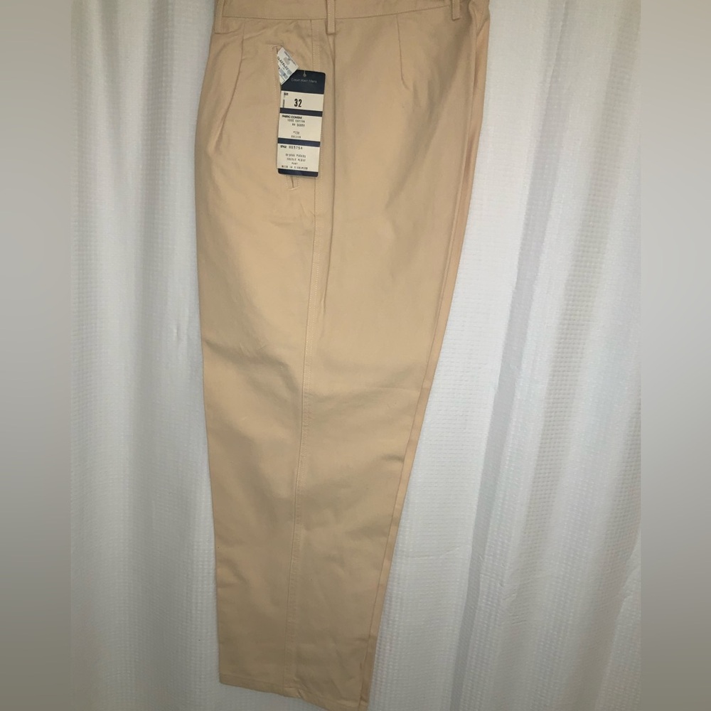 NWT Men's Gold/Tan Pants